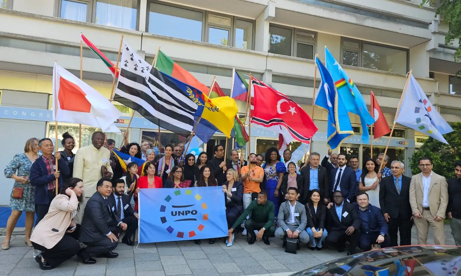 Delegación de Annobón busca apoyo en Europa para su independencia