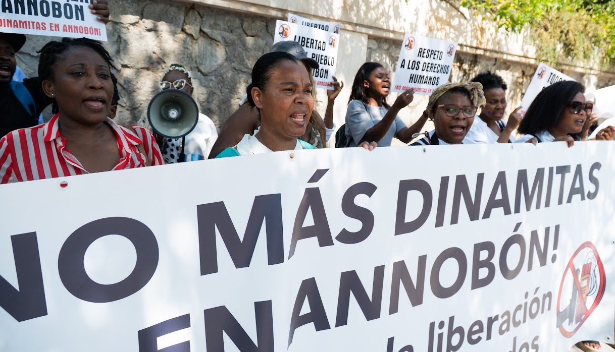 Nueva protesta frente a la Embajada de Guinea Ecuatorial en Madrid.