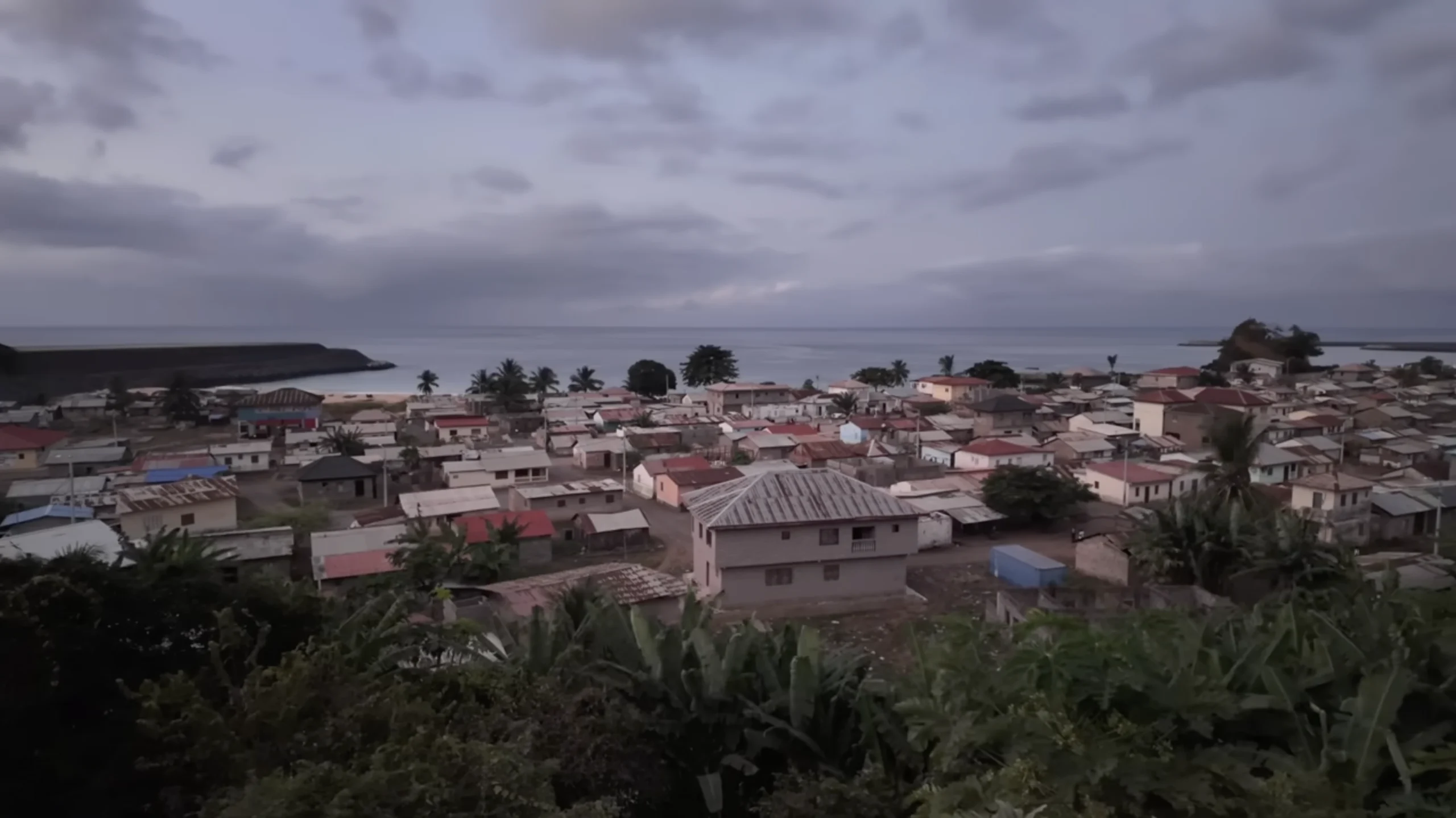 Un Topo por el Mundo en Annobón: Morir por intentar sobrevivir